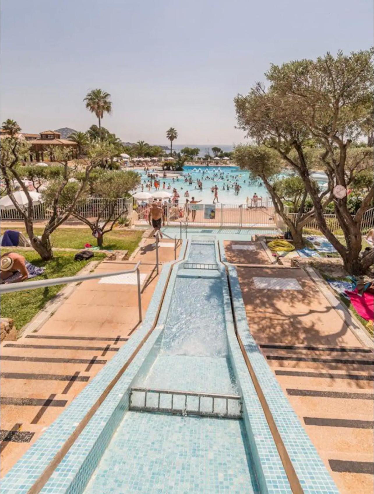 Apartment Cap Esterel - Duplex Avec 2 Terrasses Dont Tropezienne, Piscines Et Loisirs